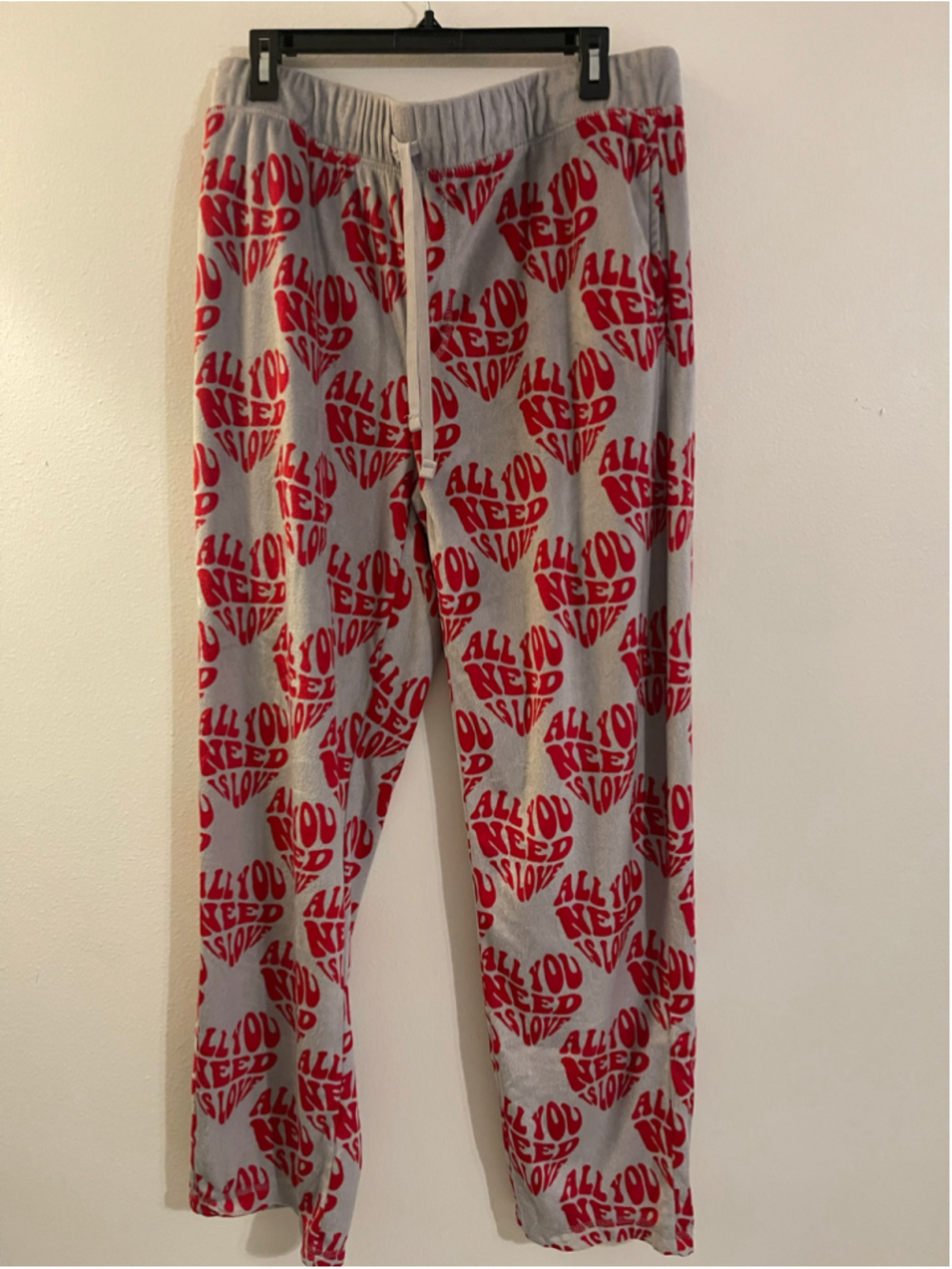 Women's Celebrate Pajama Pants Size L Grey Red All You Need Is Love Print